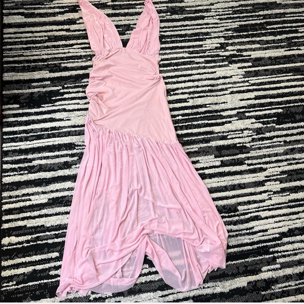Elegant Pink Sleeveless Dress